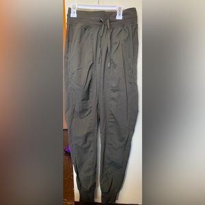 Lululemon Dance Studio Mid-Rise Jogger
Full Length